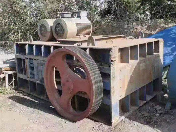 ��݁����C