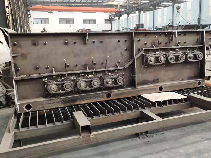 ���a(ch��n)�е���ʯ���x�C��Ƭ