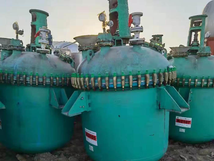 ����2000L�´ɷ���(y��ng)���D(zhu��n)׌