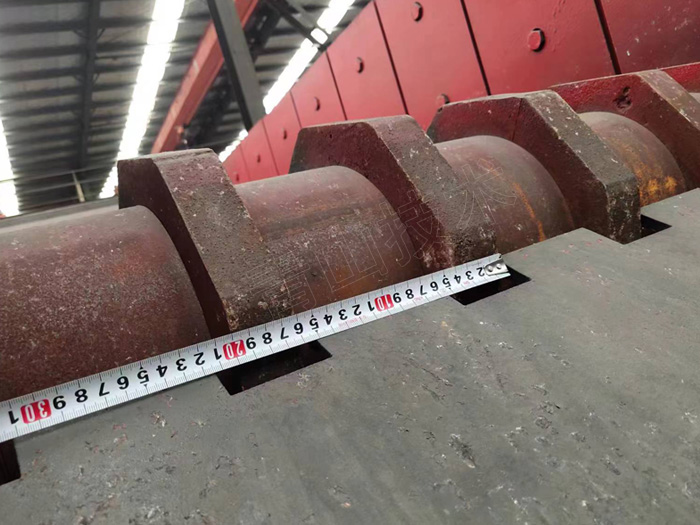 ����(d��ng)݁