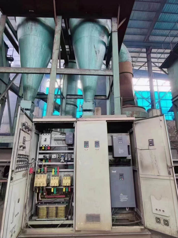 �������əC