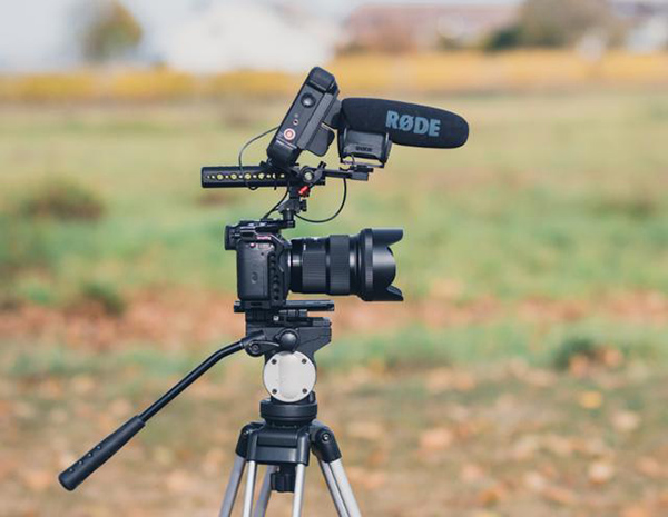 �Ϸ�΢�Ӱ�Ĕz